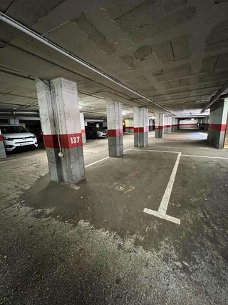 Garaje en venta en Eixample Sud – Migdia en Girona