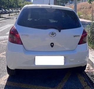 Coche Toyota Yaris 2008
