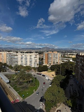 Ático en alquiler en Cabo de las Huertas en Alicante