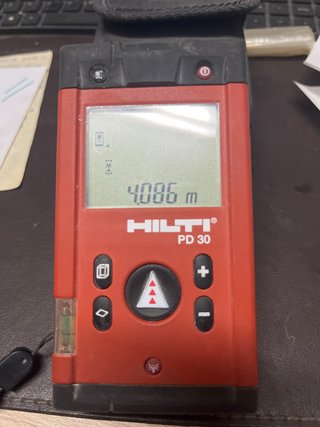 Metro láser Hilti PD30