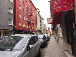 Local comercial en venta en Numancia - San Fernando en Santander