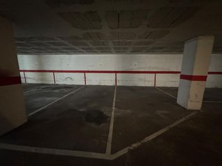 Garaje en venta en Eixample Sud – Migdia en Girona