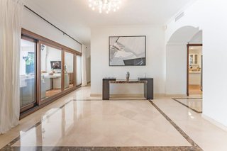 Chalet en alquiler en Nueva Andalucía centro en Marbella