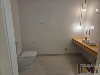 Local comercial en alquiler en Centro en Segovia