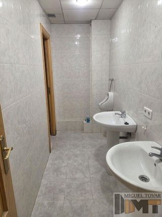 Local comercial en alquiler en Centro en Segovia
