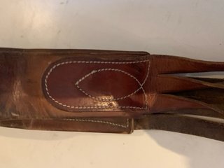 Cincha de cuero para caballo