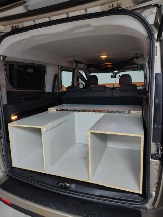 Furgoneta Camper larga FIAT Doblò Maxi Lounge