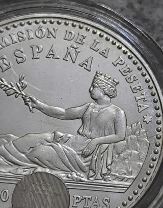 Plata. España 2001. 2000 Pesetas