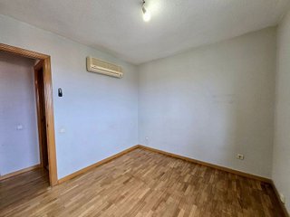 Piso en venta en La Espinilla - Parque Blanco en Coslada