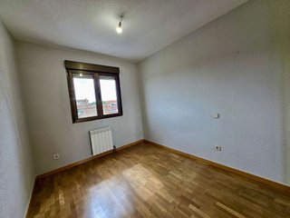Piso en venta en La Espinilla - Parque Blanco en Coslada