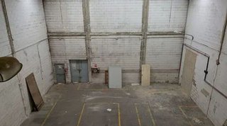 Nave industrial en venta en Parque Atlántico - Los Arcos - Aeropuerto Viejo en Sevilla
