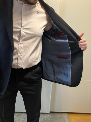 Traje negro Cortefiel