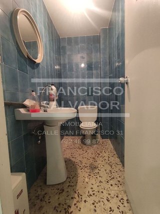 Local comercial en alquiler en Centro en Lucena