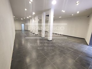 Local comercial en alquiler en Centro en Lucena