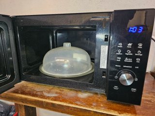 Horno Microondas Hisense con Grill