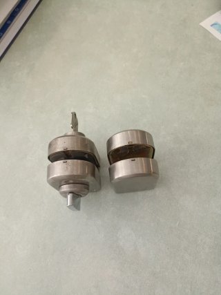 Kit cerradura puerta cristal con llave