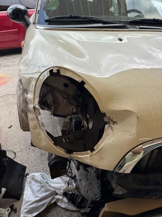 Capó Mini R56 para reparar