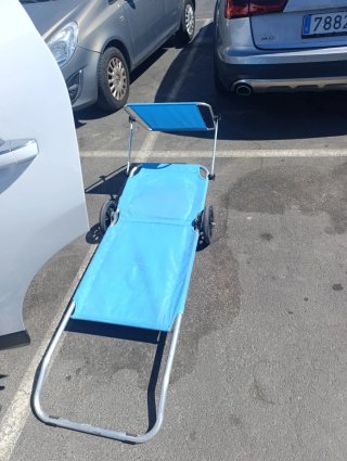 Tumbona de playa con ruedas