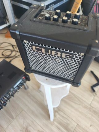 Amplificador Roland Micro Cube GX