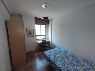 Piso en alquiler en Hospital en Jaén