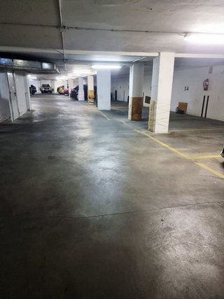 Garaje en alquiler en Hospital en Valladolid