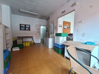 Local comercial en alquiler en Este en Castellón de la Plana