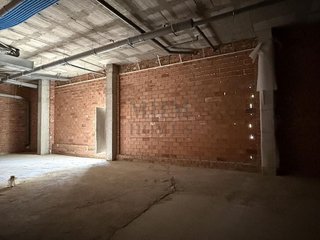 Local comercial en alquiler en El Mayorazgo - El Limonar en Málaga