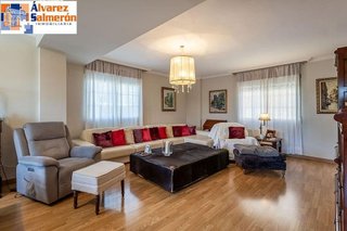 Casa pareada en venta en Huétor Vega