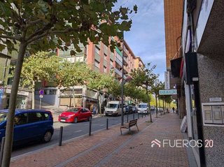 Local comercial en venta en Arteagabeitia - Retuerto - Kareaga en Barakaldo