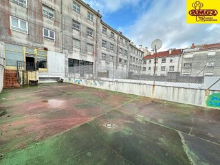 Local comercial en venta en Conxo en Santiago de Compostela