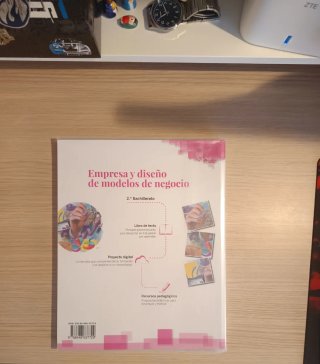 Libro Empresa y Modelos Negocio 2°Bachillerato