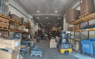 Nave industrial en alquiler en Port en Badalona