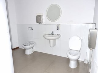 Local comercial en alquiler en Ensanche - Sar en Santiago de Compostela