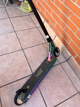 -Patinete Nitro Rainbow -Bo hace ruido