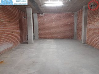 Local comercial en alquiler en Lezkairu en Pamplona