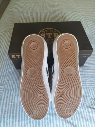 Zapatillas Munich STB Talla 39 Negras