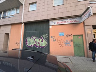Local comercial en venta en Os Mallos - San Cristóbal en Coruña (A)