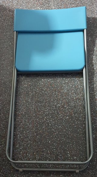 4 Sillas de Plástico Azul Plegables, apilables