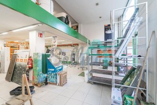 Local comercial en venta en Laviada en Gijón