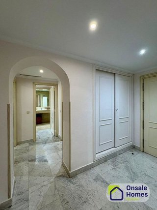 Piso en venta en Puerto Banús en Marbella