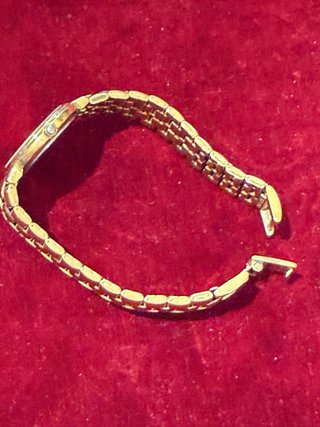 Reloj Seiko Mujer Cuarzo Dorado