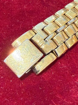 Reloj Seiko Mujer Cuarzo Dorado