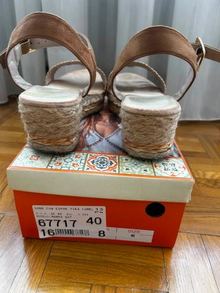 Sandalias cuña