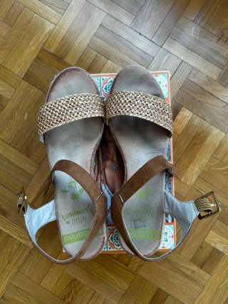 Sandalias cuña