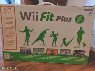 Nintendo Wii Fit Plus Consola + wii fit plus