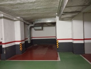 Garaje en alquiler en La Bozada – Parque Delicias en Zaragoza