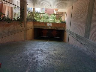 Garaje en alquiler en La Bozada – Parque Delicias en Zaragoza