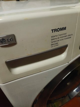 Lavadora LG Tromm WD-12270BD 10kg.