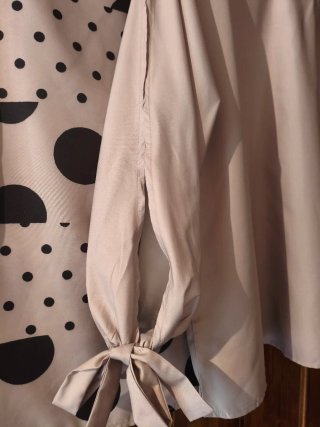 Conjunto Blusa y Pantalón Lunares T. L nuevo