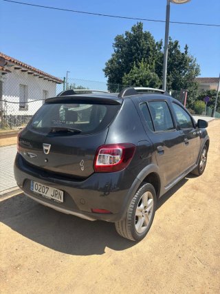 Dacia Sandero 2016 distribució recien echa